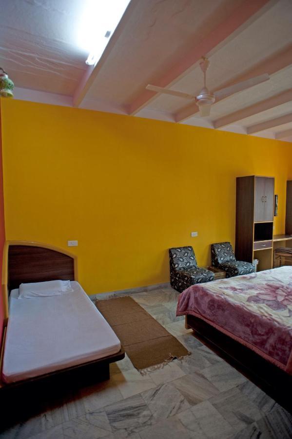 Ganpati Guest House Varanasi Ngoại thất bức ảnh