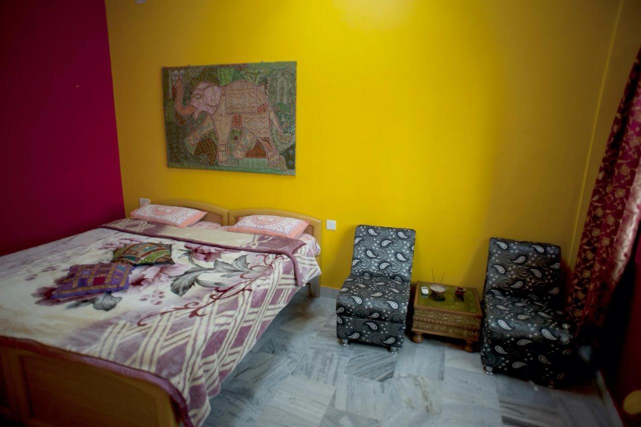 Ganpati Guest House Varanasi Ngoại thất bức ảnh