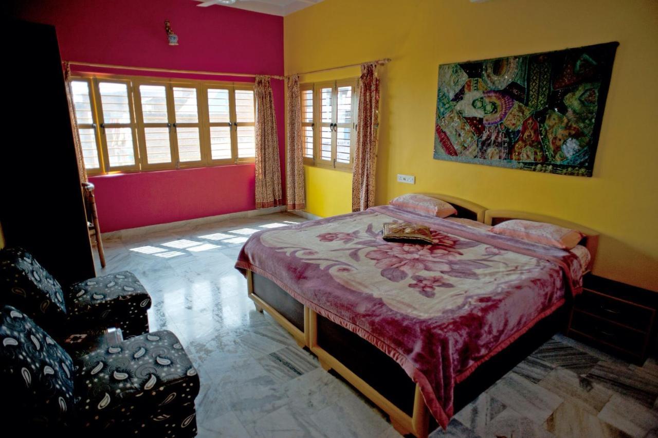 Ganpati Guest House Varanasi Ngoại thất bức ảnh