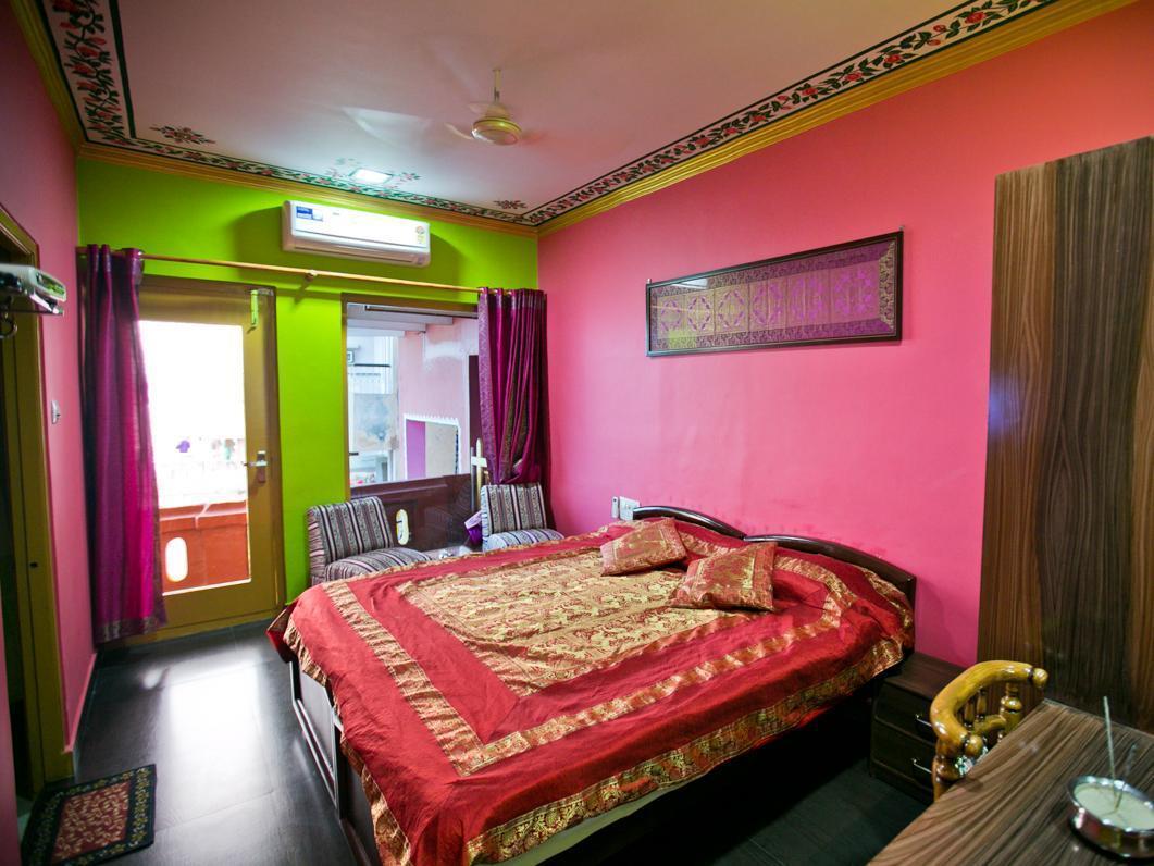 Ganpati Guest House Varanasi Ngoại thất bức ảnh